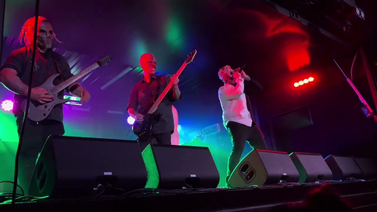 We the hollow live in the brightside brisbane munk and petal festival #thebrightside #wethehollow 