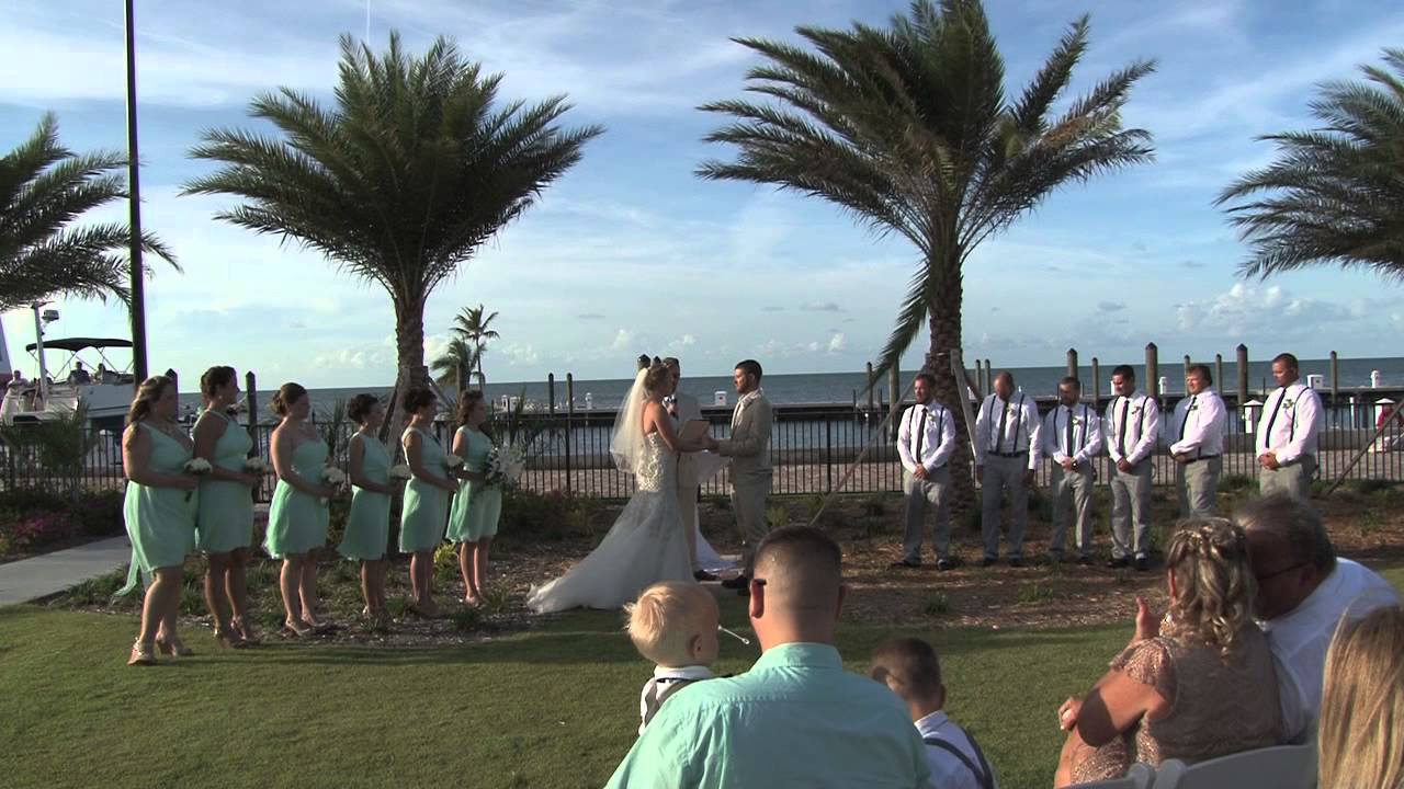 Faro Blanco hosts perfect Florida Keys weddings in Marathon, Florida