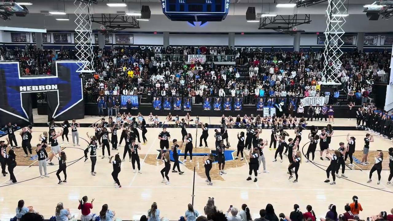 Senior Football Mom Dance 10/31/25