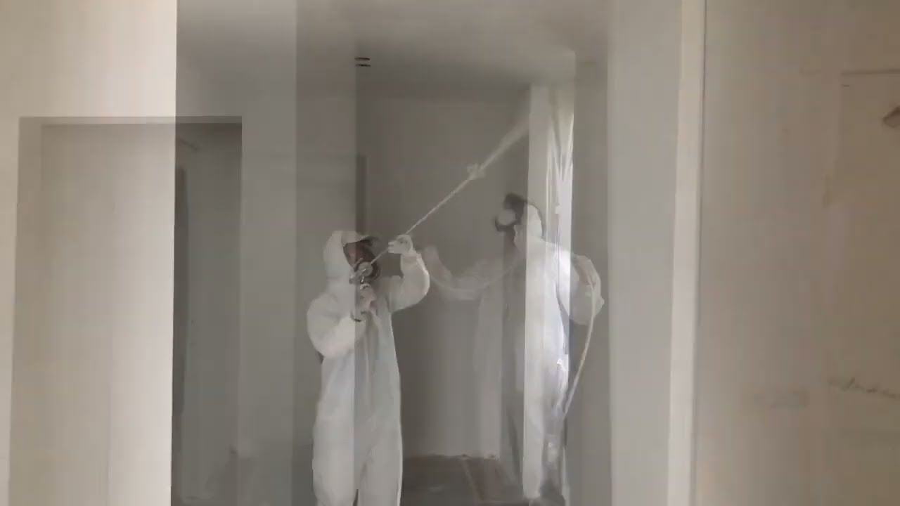 in &eacute;&eacute;n week appartement gespoten