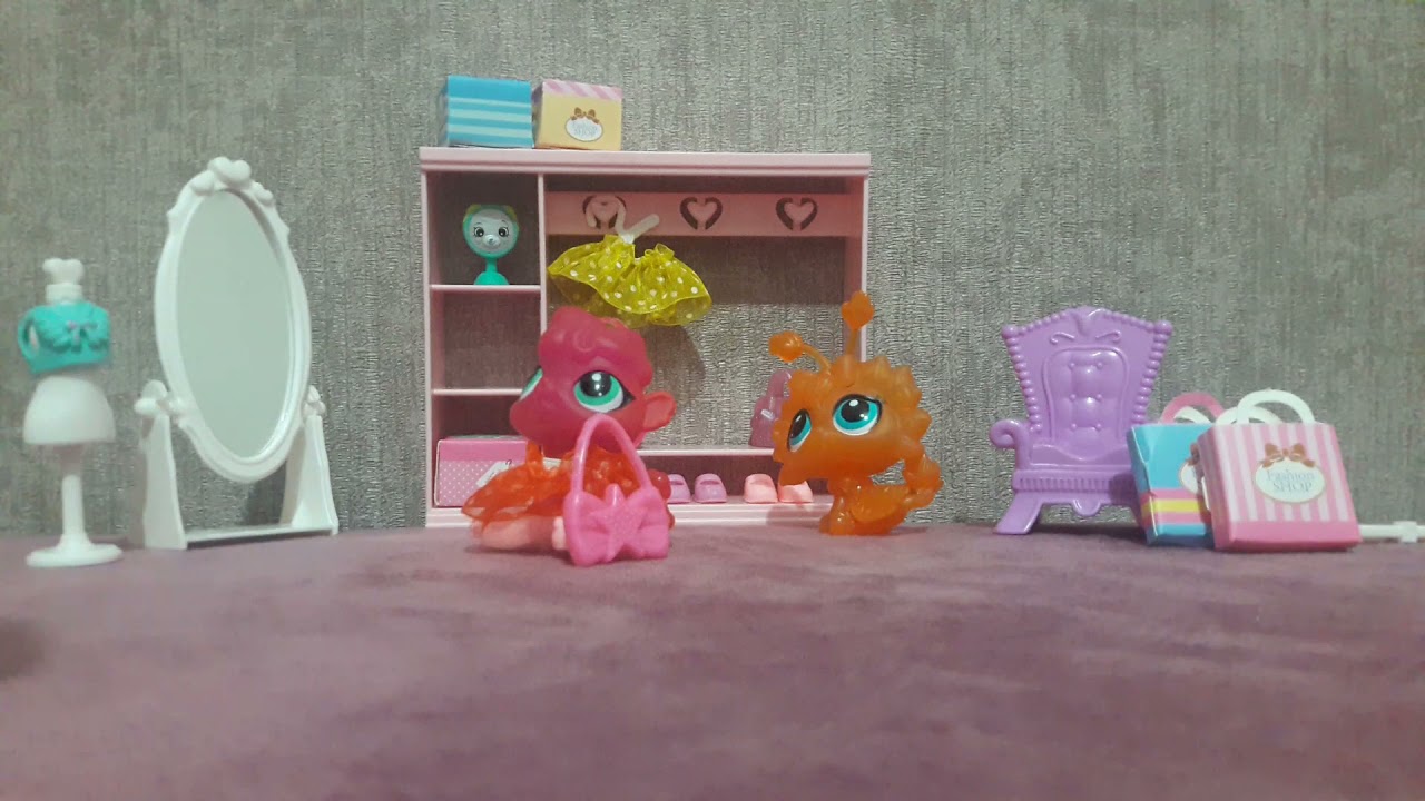 Minişler  kiyafet alışverişinde LPSEM miniş