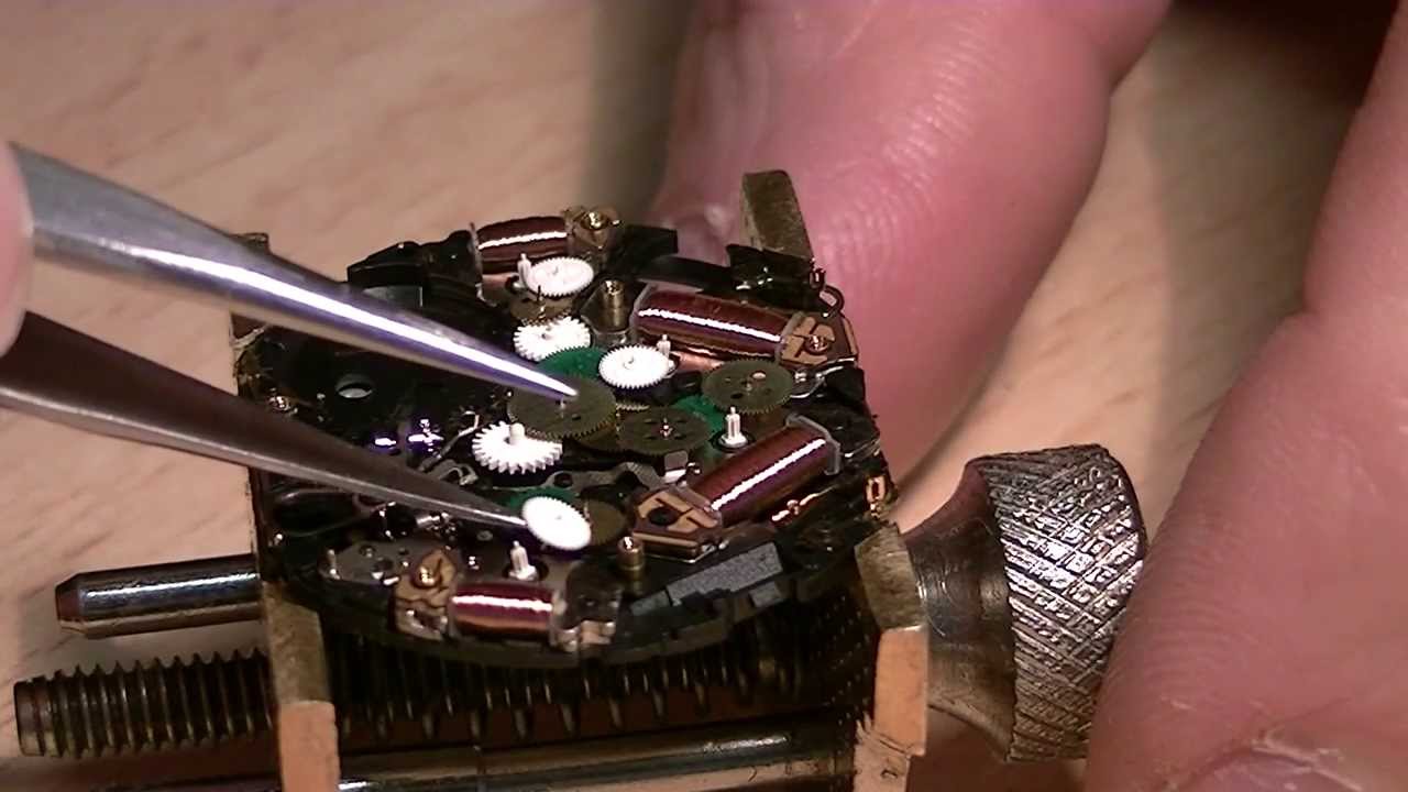 How to restore a Seiko 7T39: movement tear down - Part 1