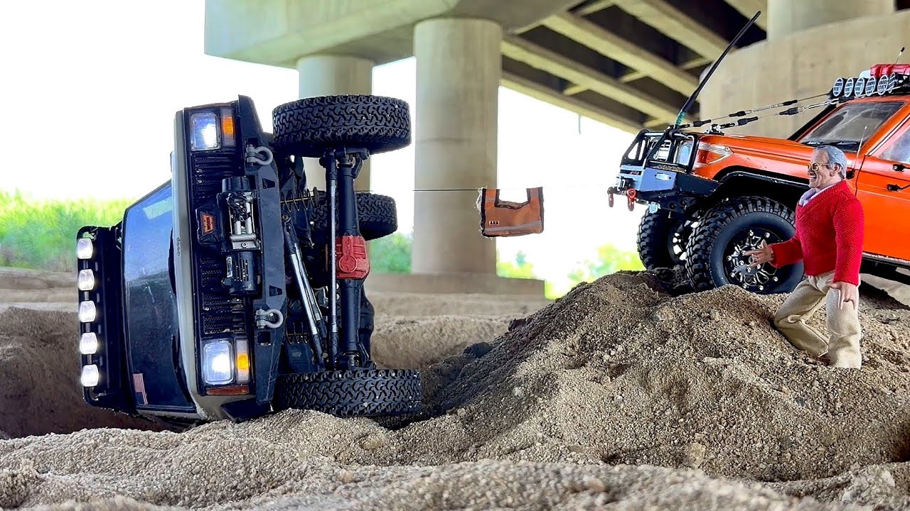 1/10 Scale BRX01 LC70|SCX10II Cherokee Off-Road Driving 4X4 RC Car|Rescue, Trailer, Jet Ski Action