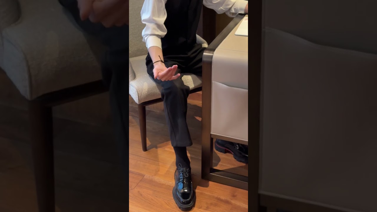 Tổng t&agrave;i b&aacute; đạo v&agrave; c&ocirc; vợ nhỏ #videoshort #xuhuongyoutube #videodouyin#tongtaibadao#covonho#ngontinh