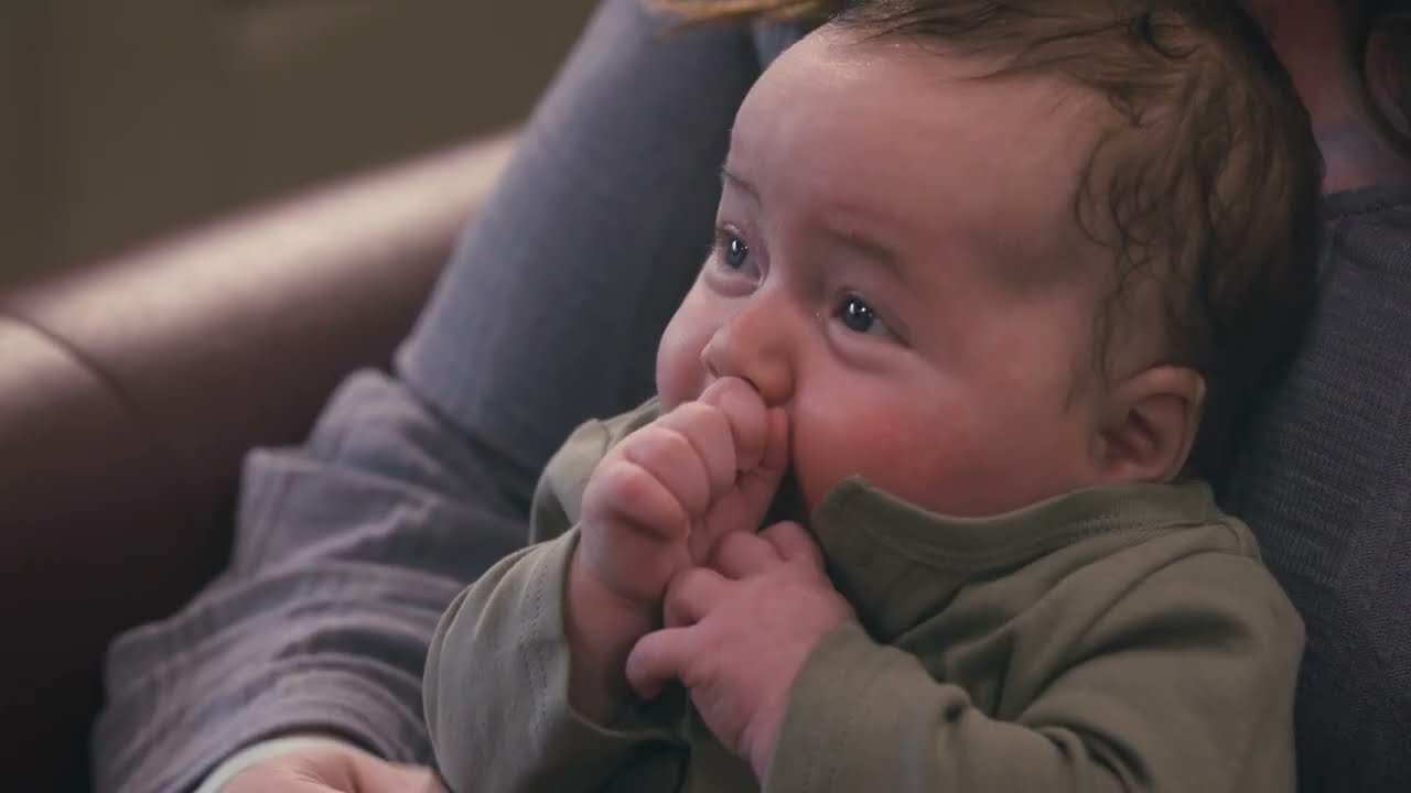 How to trim a baby's fingernails