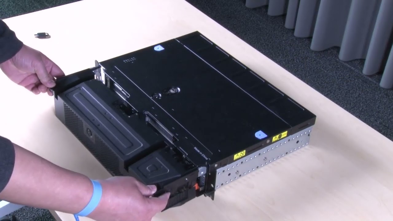 Lenovo ThinkEdge SE450 removing a hot swap power supply