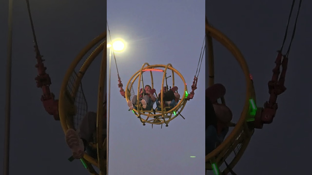 SCARY 😨 #summerfair #yorkton #carnivalrides #scaryrides #funrides #amusementrides #vtraveladventures