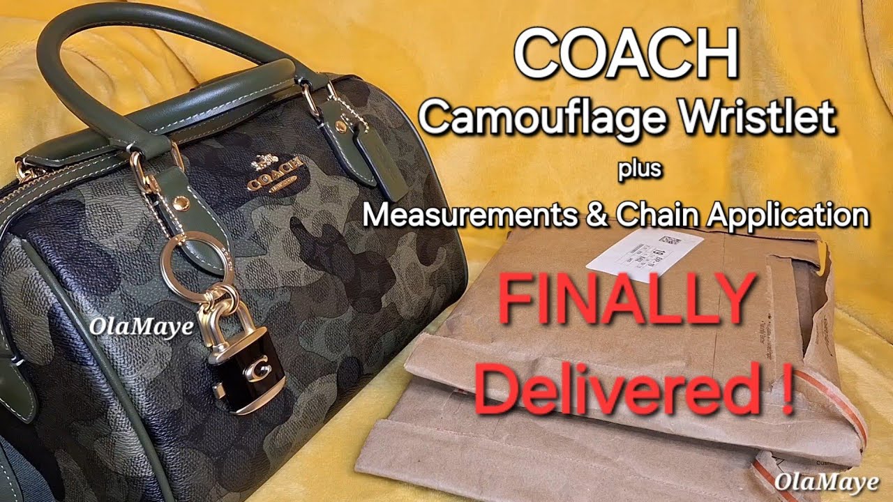 Coach Camo Wristlet | What Fits In My Bag Part 2 #coach #coachrowan #coachhandbags #accessories #bag