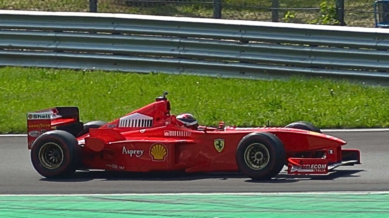Formula 1 V10 and V8 Singing with their Beautiful Voices - Ferrari Clienti Monza