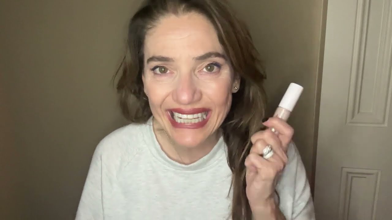 Why Thousands of People are Raving About e.l.f Concealer 