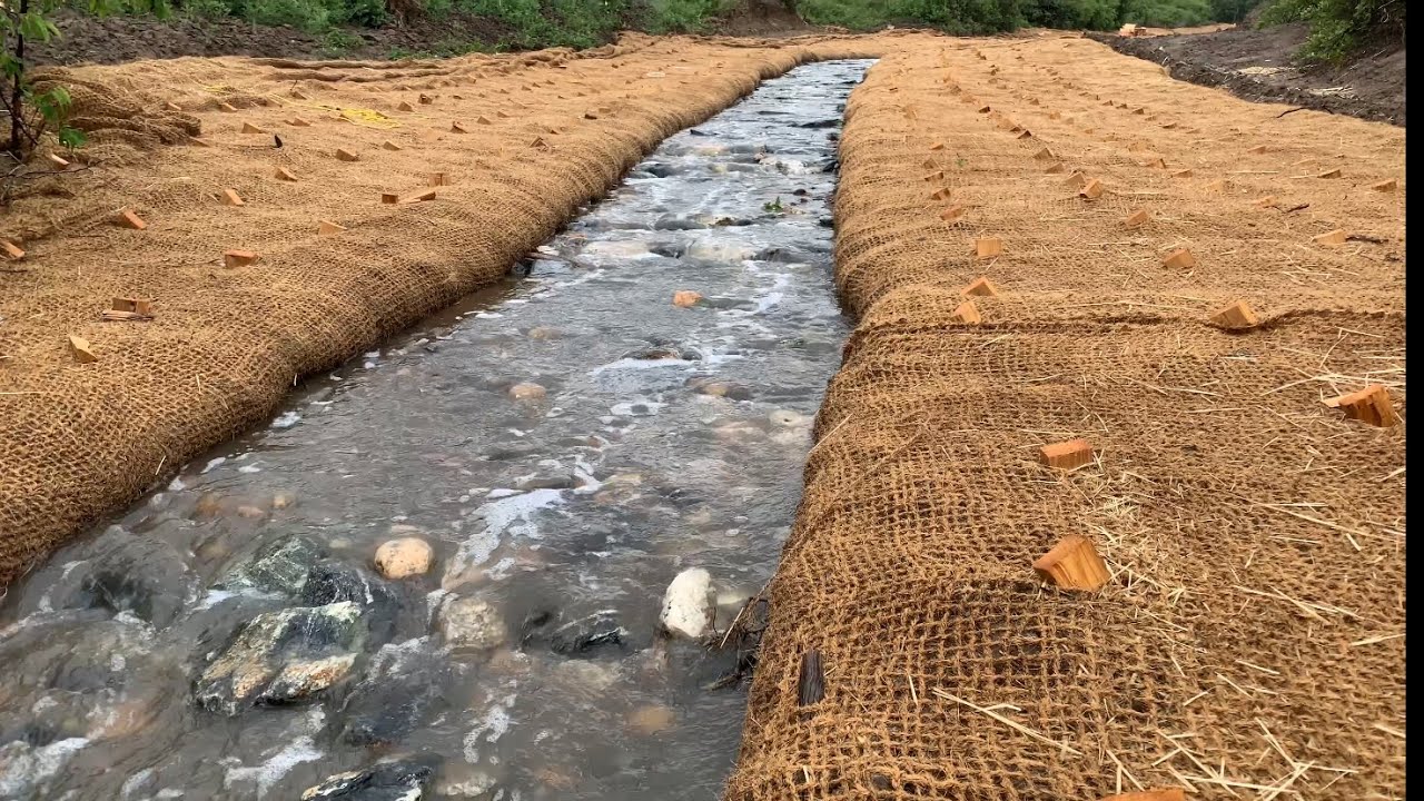 Homemade River Is Complete! {How to Make a River}
