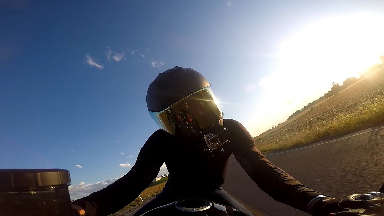 The Gen 1 Kawasaki Z1000! (03-06) (Very short review & brake test)