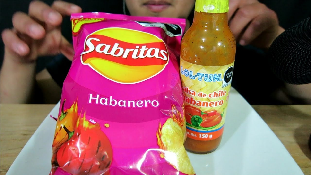PROBANDO LAS SABRITAS HABANERO CON SALSA DE HABANERO EXTRA | ASMR | MR. MYKE