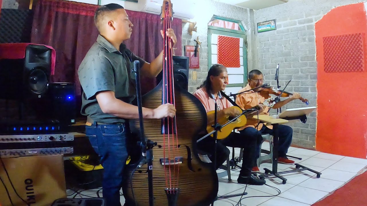 La Emboscada De Angel Barreto - Domi y los 3 de Michoacán