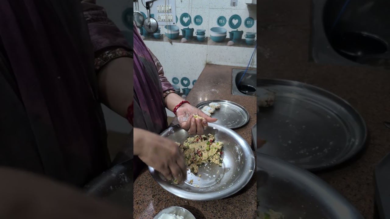 😋😋🤤🤤🥦🫑🍕🍕🍔🍔🌹🌹🎉🎉💝💝💫💫Evening mein maine banaya kuchh khas aalu aur paneer se#cooking#foodlover
