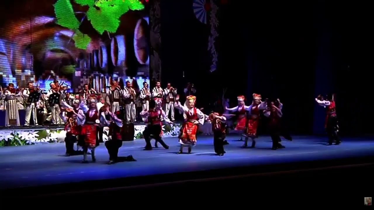 Suita Bulgareasca Asamblul Joc
