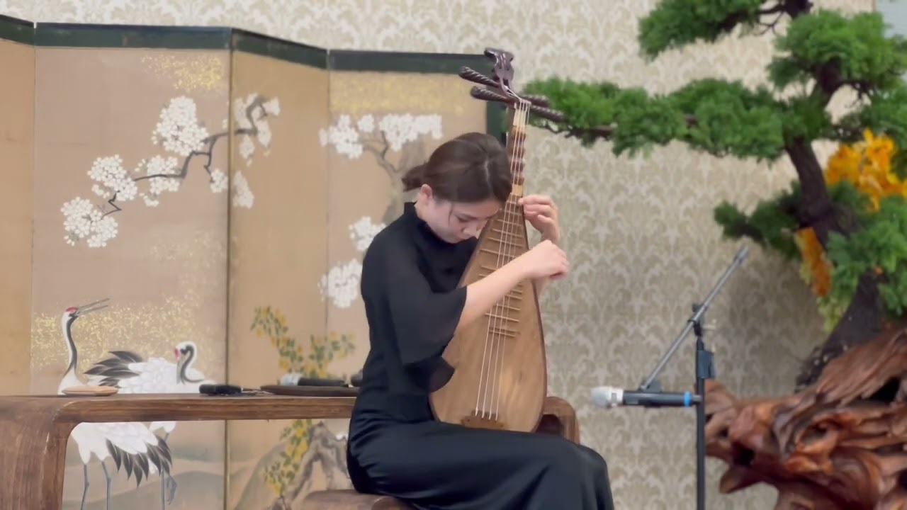 琵琶古曲〈月兒高〉，江佳青演奏，使用絲絃清代琵琶