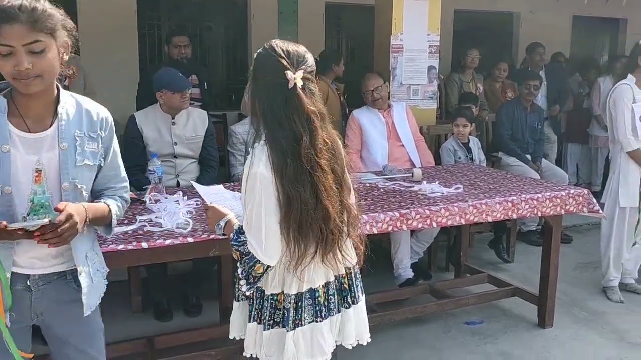 🇮🇳26 जनवरी के शुभ अवसर पर एक नाटक प्रस्तुत करती हुई छात्राएं🇮🇳