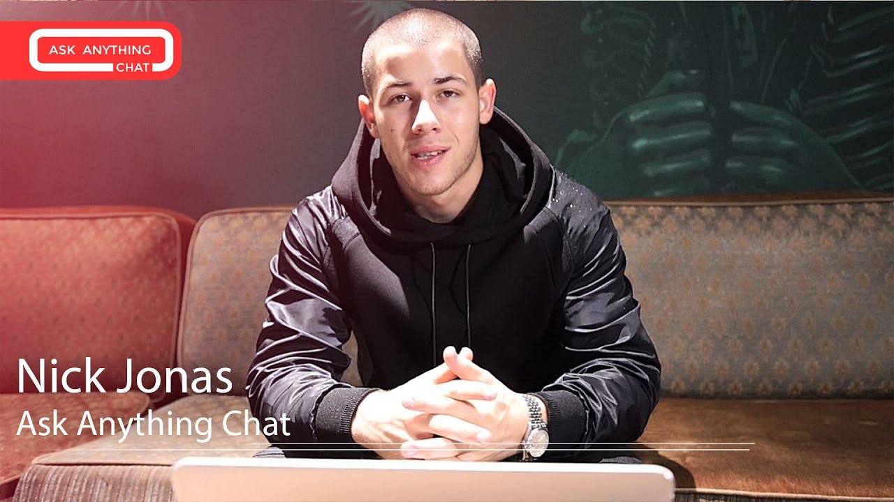 Nick Jonas Tells Us About Advice His Dad Gave Him, Joe & Kevin.