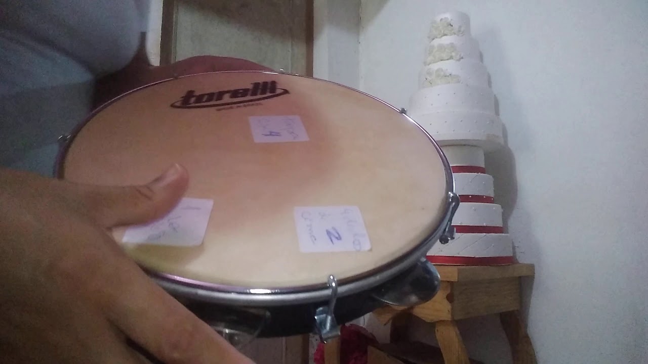 Tocar no pandeiro, hino de fogo para iniciantes .