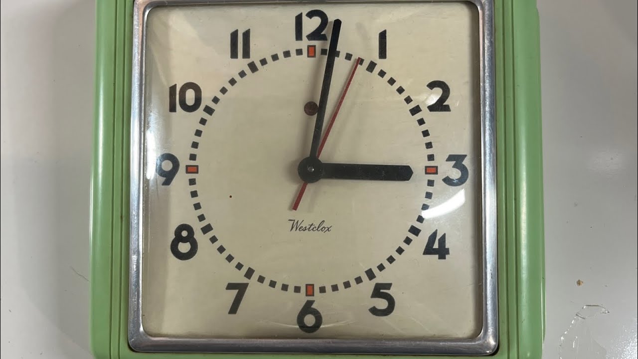 Broken 1947 Westclox Electric Wall Clock - Can it be Fixed?
