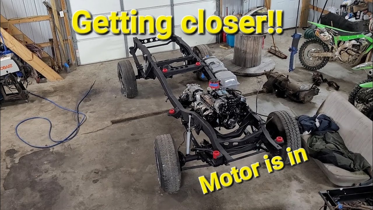Rebuilding a 1985 k10 part 7 Motor and transmission installed!!