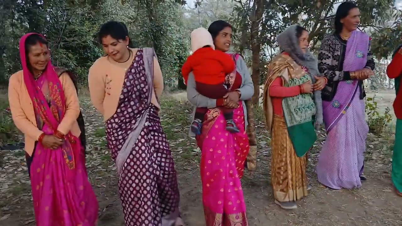 Kumaon khadi holi #Mountains#temple#holi