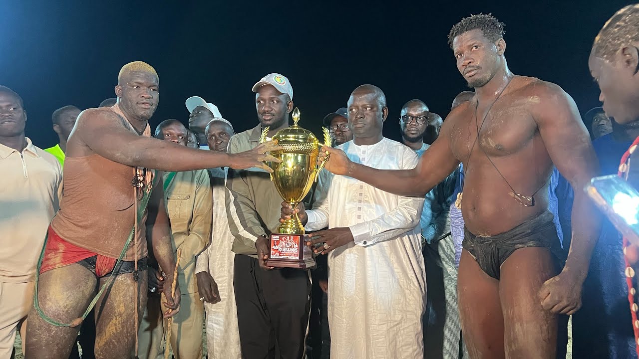 Final poid lourd toubacouta vs paul mantha à mbour lambou 10 millions 