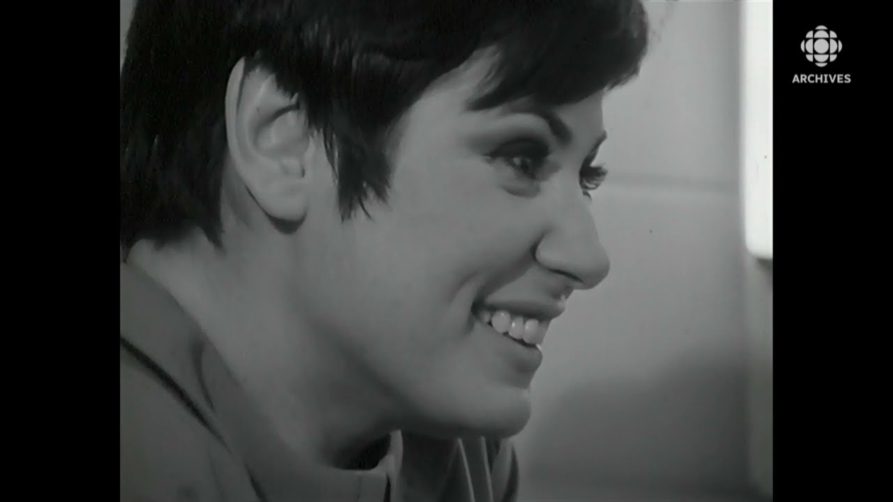 En 1969, Ginette Reno en tournée interviewée dans sa loge