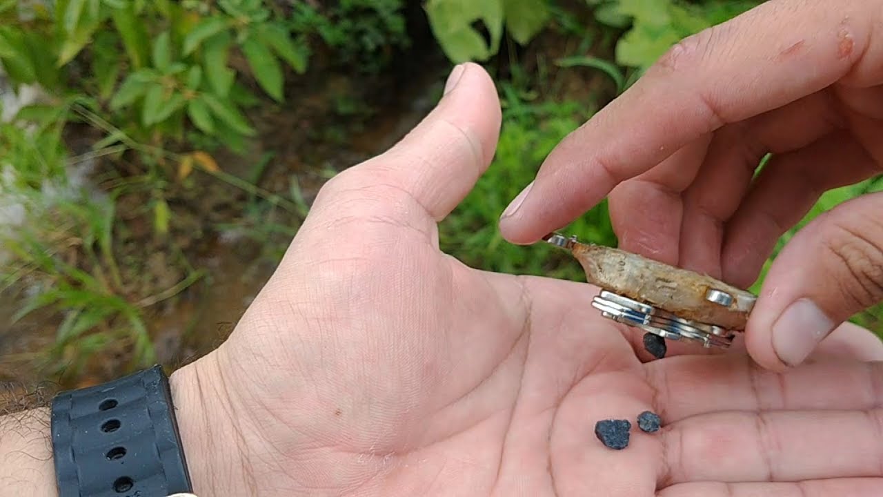 pedras como columbita e tantalita são encontrada no interior do ceará
