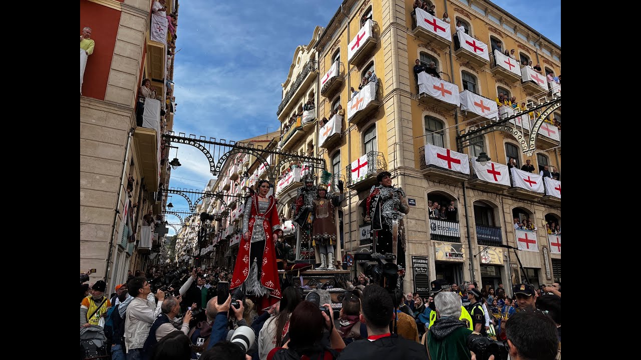 Capitán cristiano de Alcoy 2024 de la Filà Alcodianos