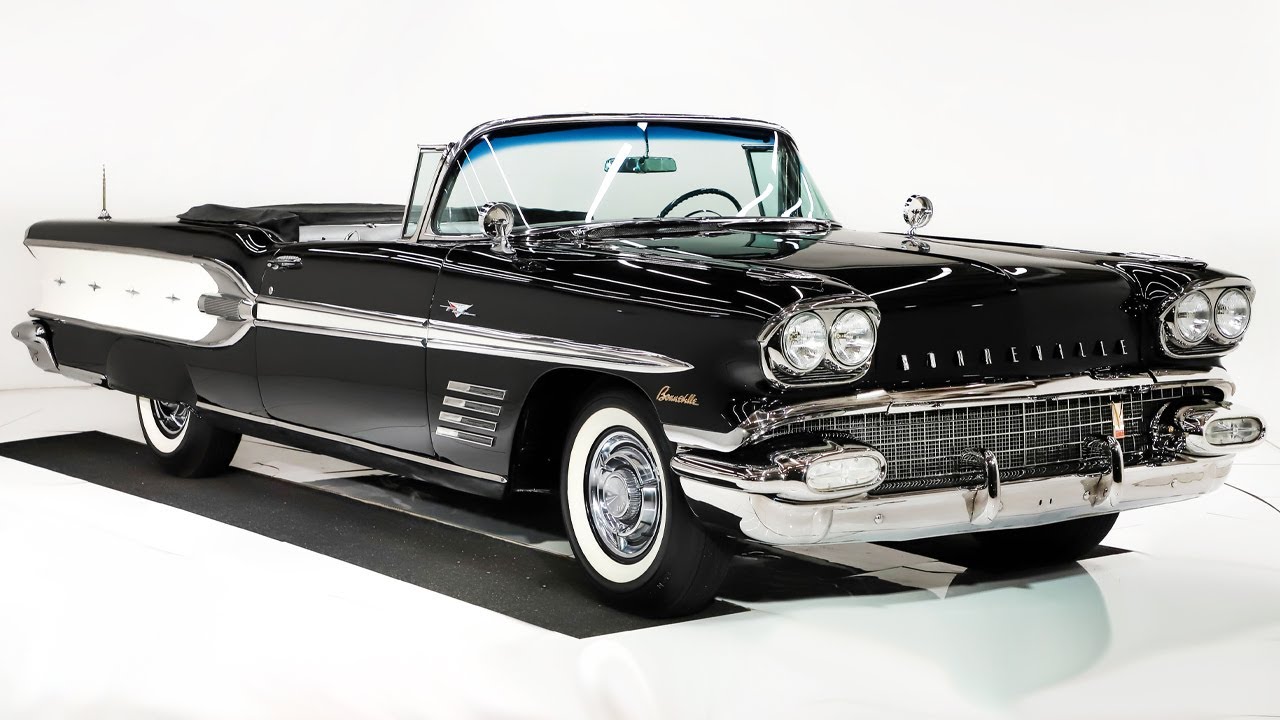 1958 Pontiac Bonneville for sale at Volo Auto Museum (V21475)