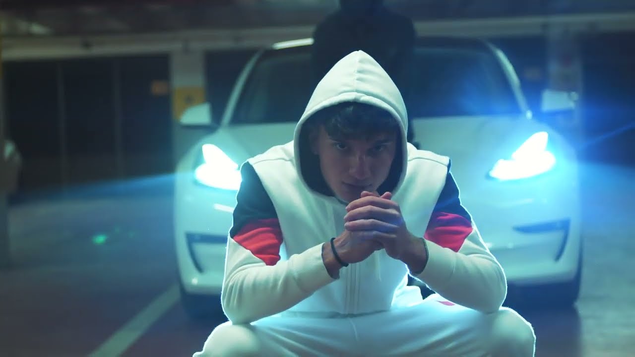 Human Savage - Come me (Official Video)