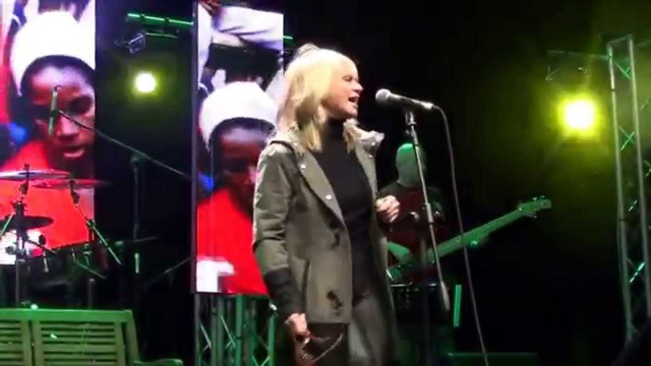 Rita Pavone ospite di Loredana Bertè @ Lugano Palazzo Congressi E la luna busso'  13 3 2015