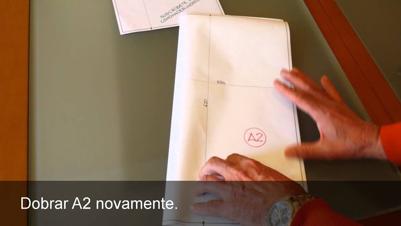 Como dobrar A2 &agrave; A4