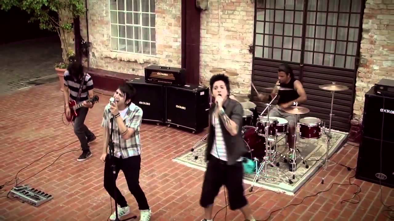N&oacute;s Dois - Buddy Flake Feat. Renne Fernandes (HEVO84)