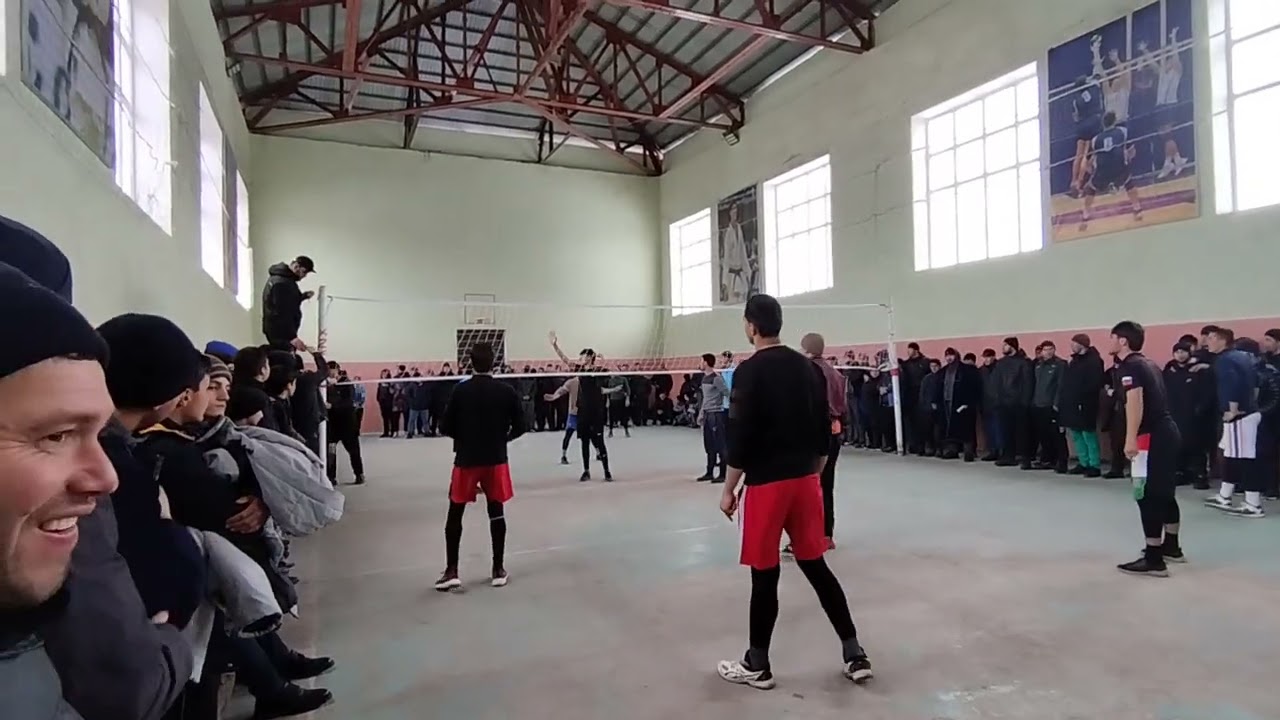 Бози д.. Амирбек ва Ниёзбегён