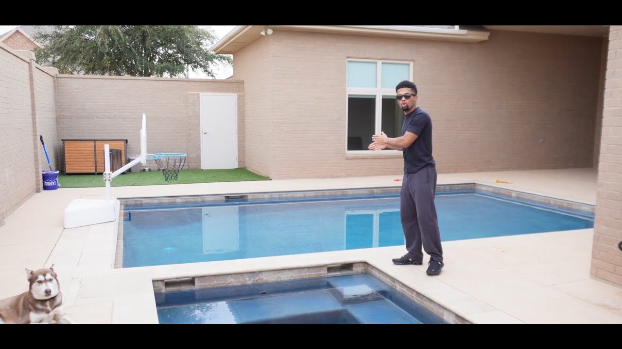 I bought this house from detailing cars. 