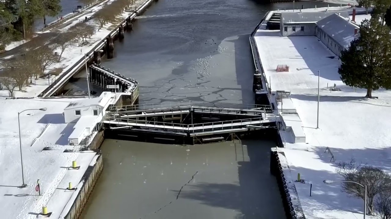 Great Bridge Locks Snow Day