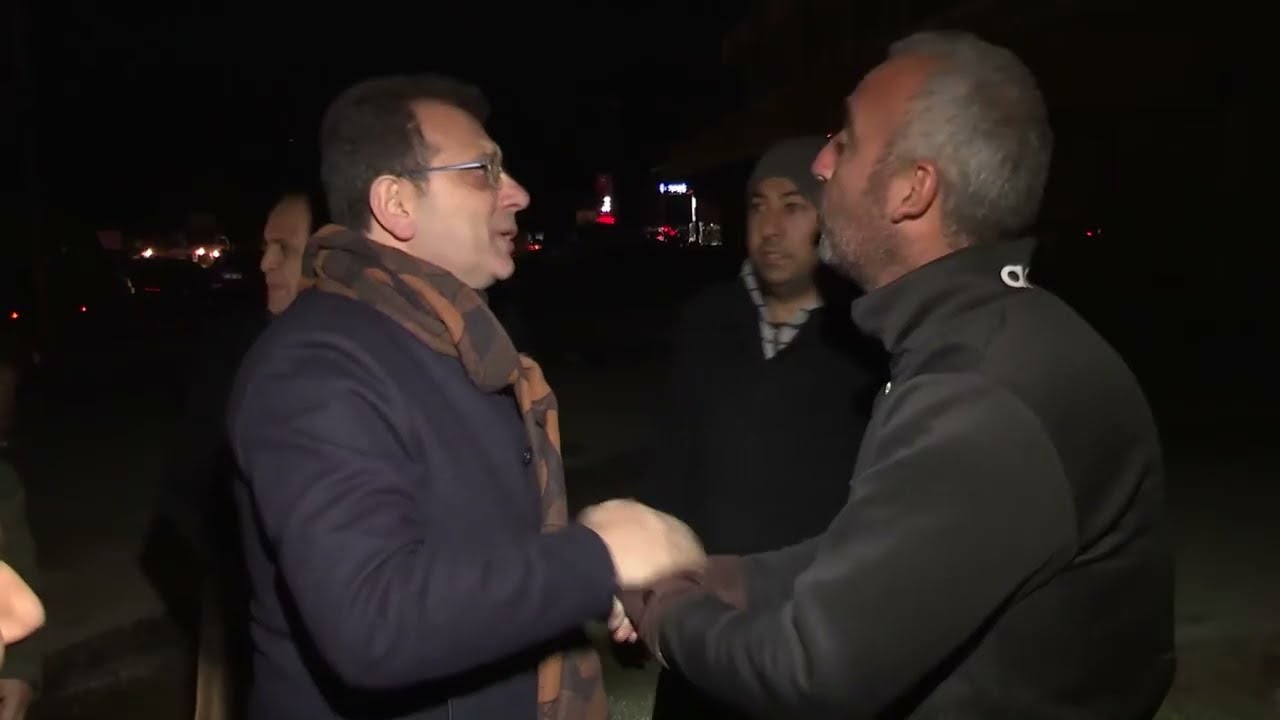 Ekrem İmamoğlu,  Hatay Samandağ ve Osmaniye'deki deprem bölgesinde yaraları sarıyor