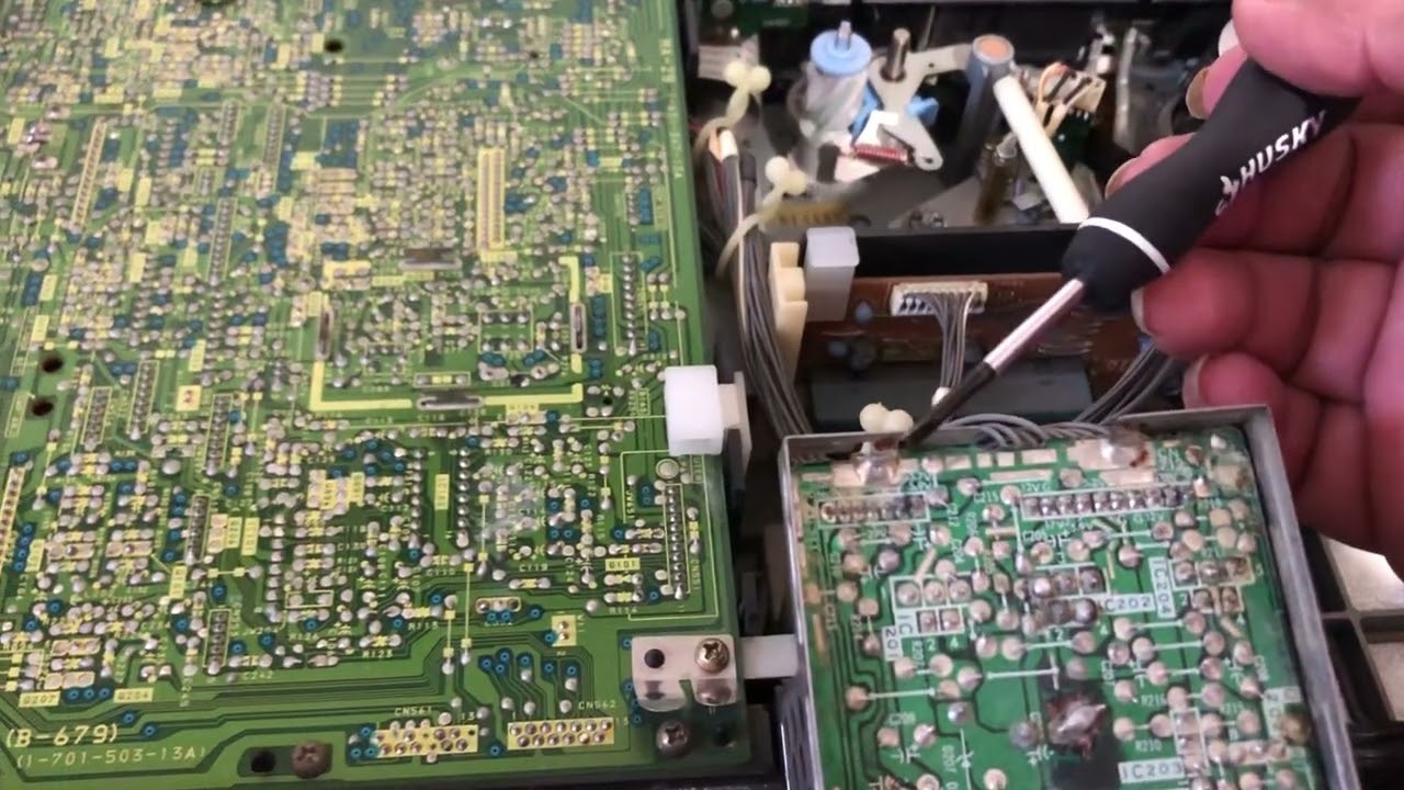 SONY SLV-757 HIFI VHS VCR No Power y No Display