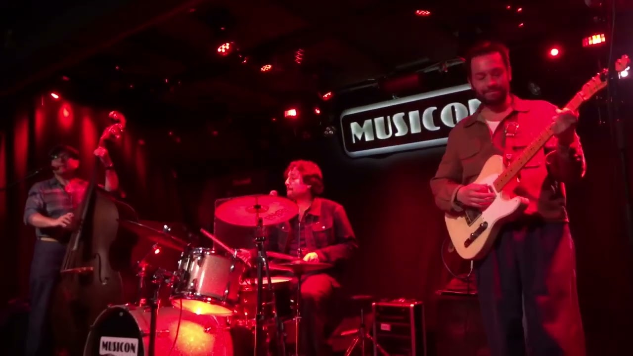 Dry Riverbed Trio @MusiconDenHaag  take 5 featuring Ronald T, Darryl and Dusty C.