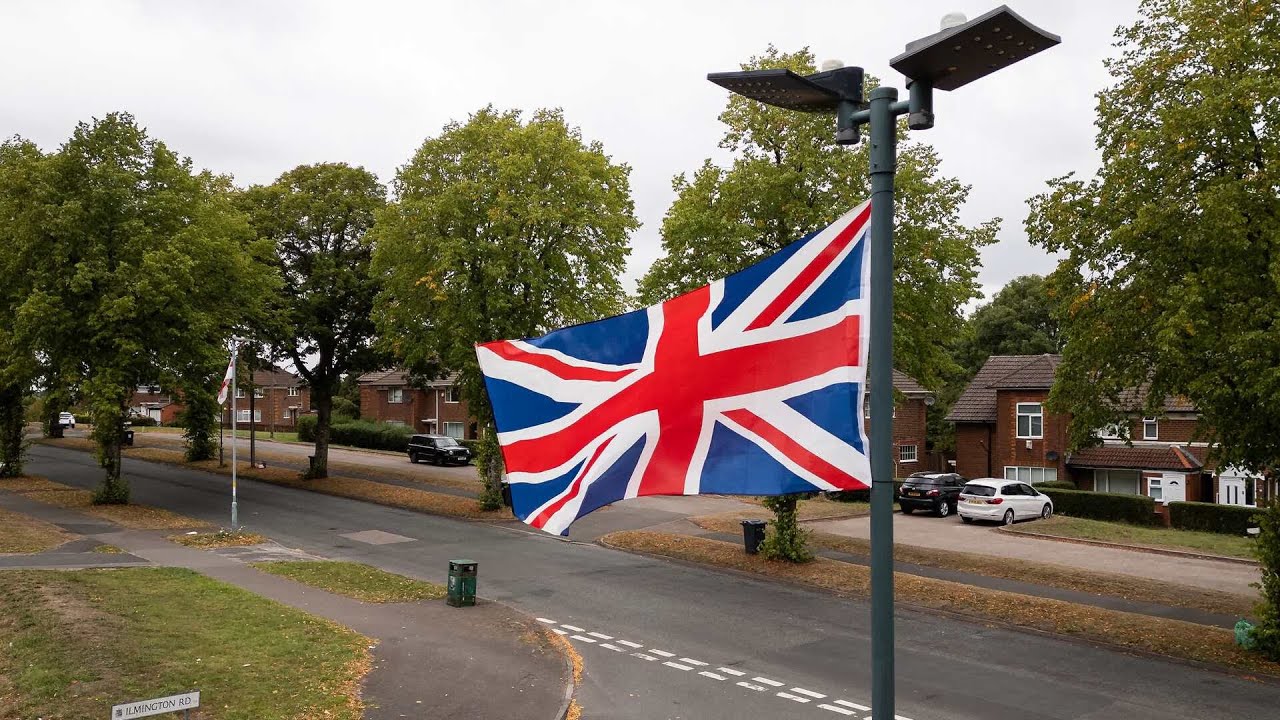 Britons fly patriotic flags as UK councils ‘scramble’ to take them down