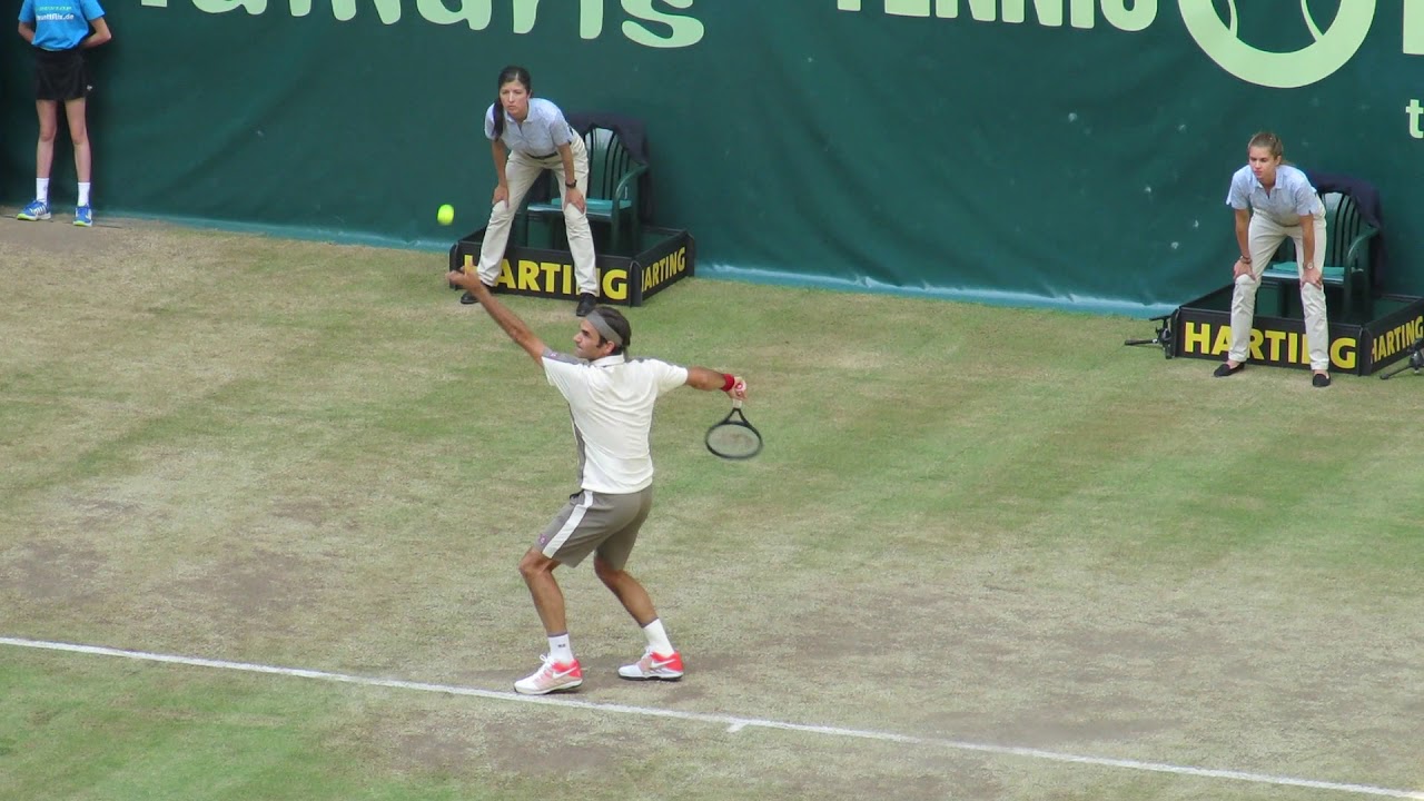 Roger Federer - Serve - Slow Motion