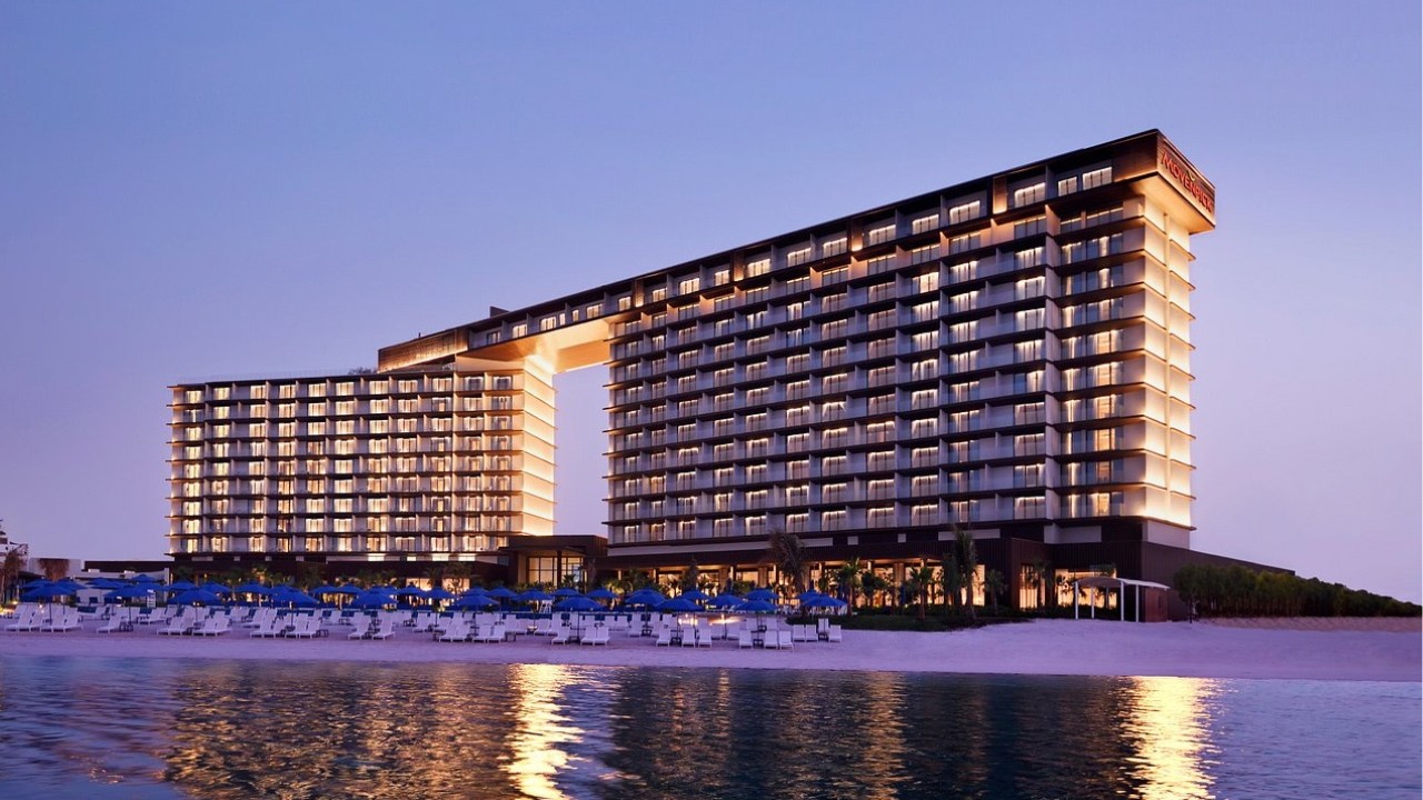 Mövenpick Al Marjan Island | 5-звездочный роскошный курорт (тур по отелю и обзор)