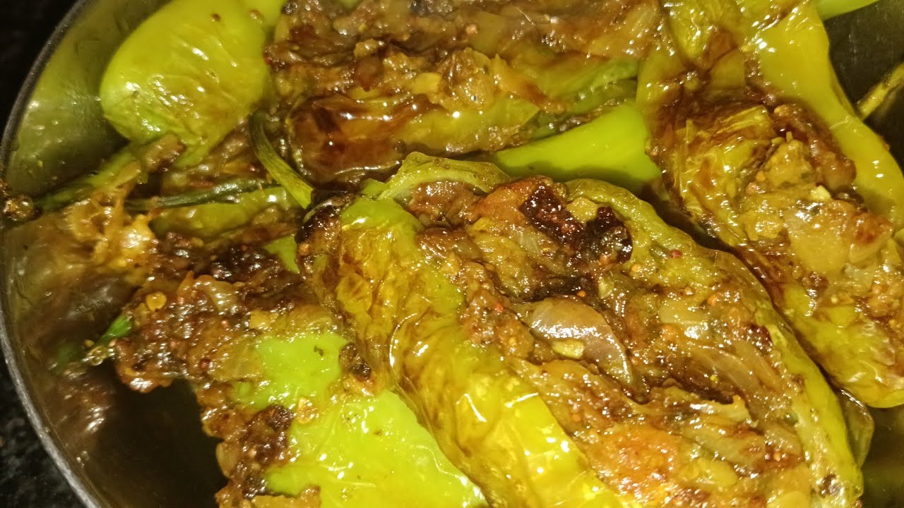 भरवा मिर्च बनाए दो रोटी ज्यादा खायेंगे #ramjikitchenqueen #ytkitchen cooking videos