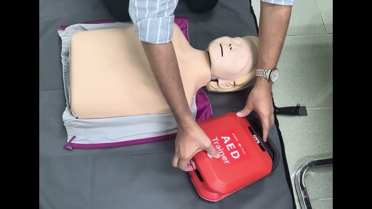 Primedic HeartSave Y8 AED demo