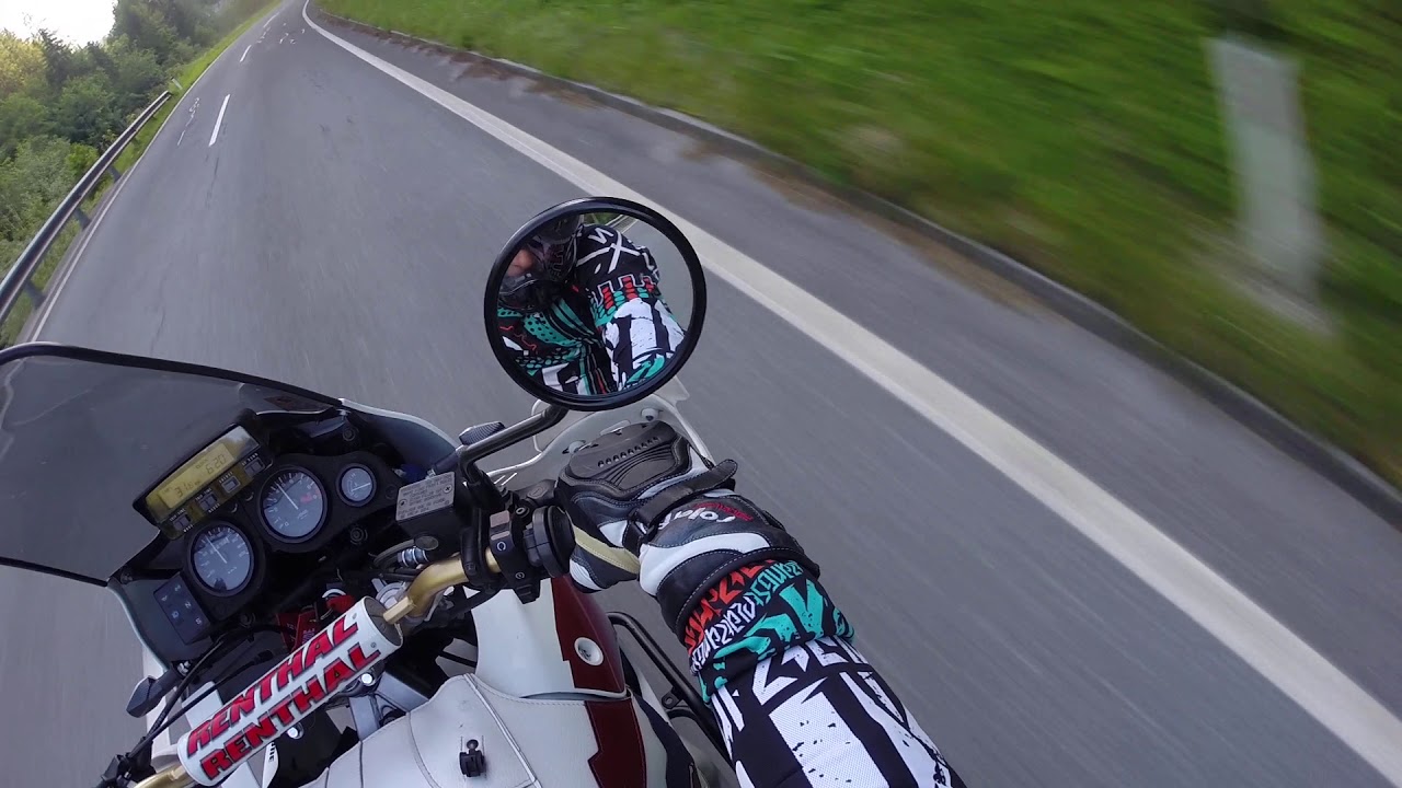 Seebergsattel mit der Africa Twin 750