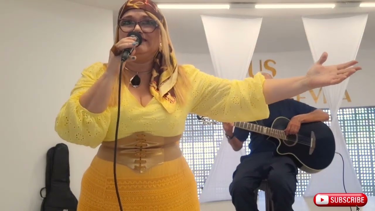 LAINY LOPES - Um Refrão pra sua Alma- Gravado ao vivo no Centro Espírita O Consolador 