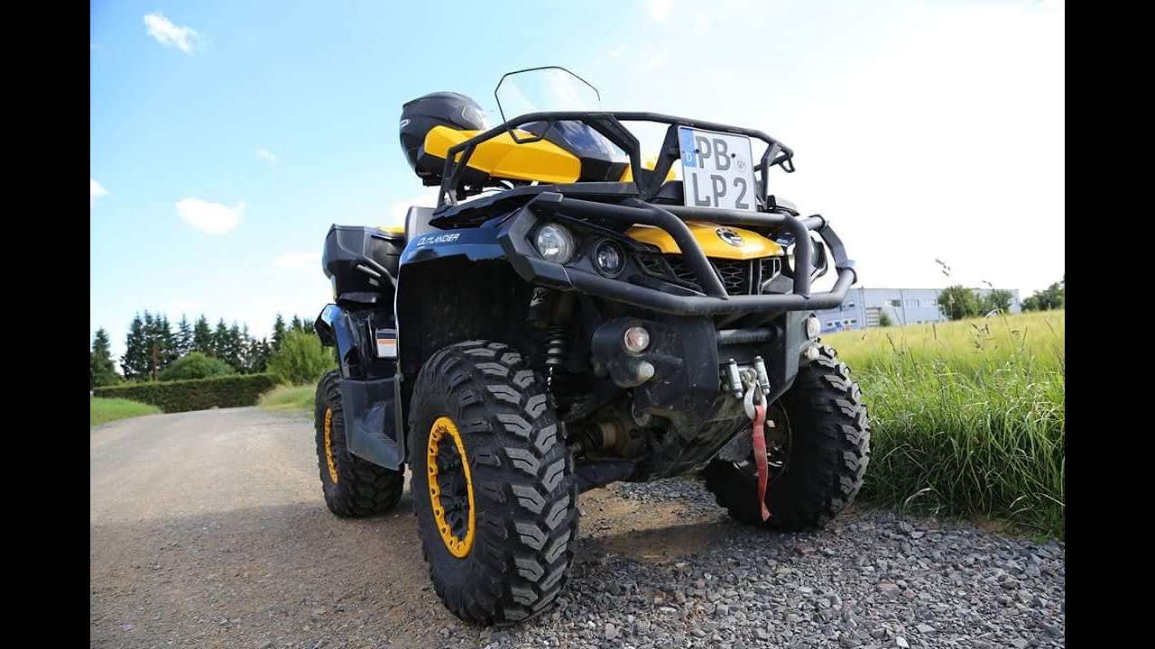 Beautiful spring - Happy Quad-Girl with CAN-AM OUTLANDER 650 MAXX XTP